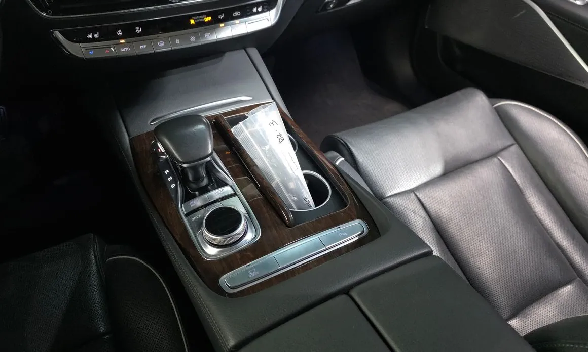 Kia K9