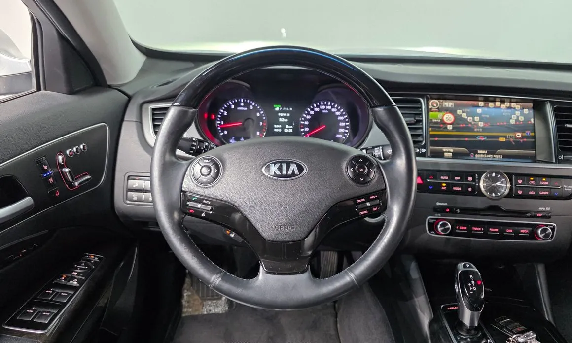 Kia K9