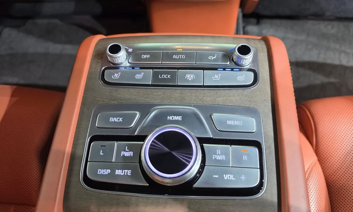 Kia K9