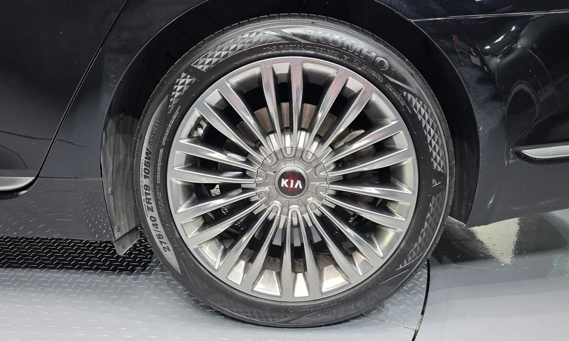 Kia K9