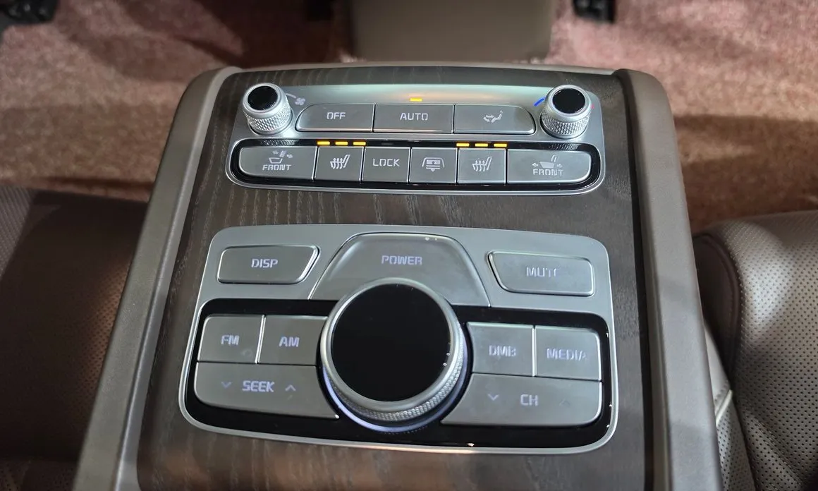Kia K9