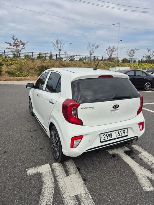 Kia morning