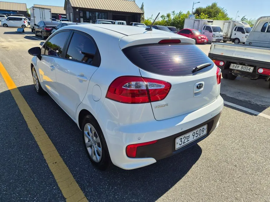 Kia pride