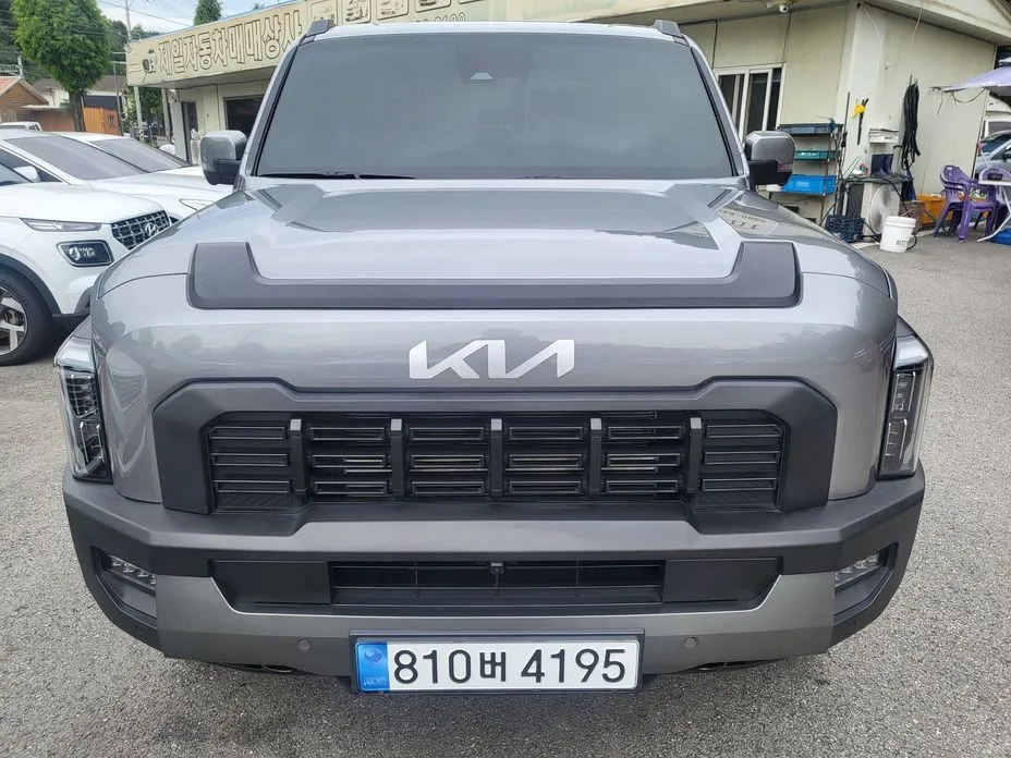 Kia Tasman
