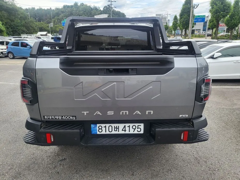 Kia Tasman