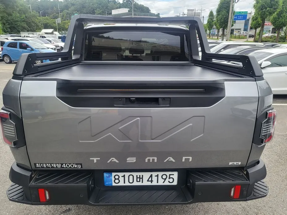 Kia Tasman