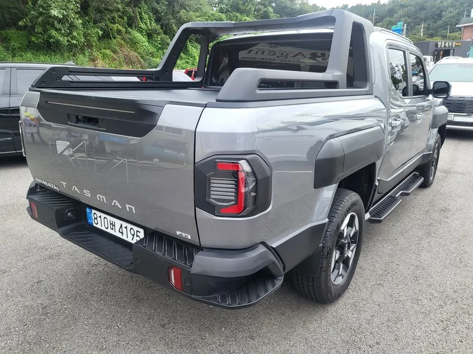 Kia Tasman