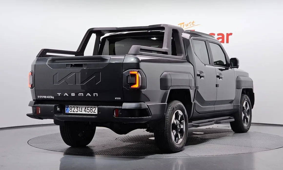 Kia Tasman