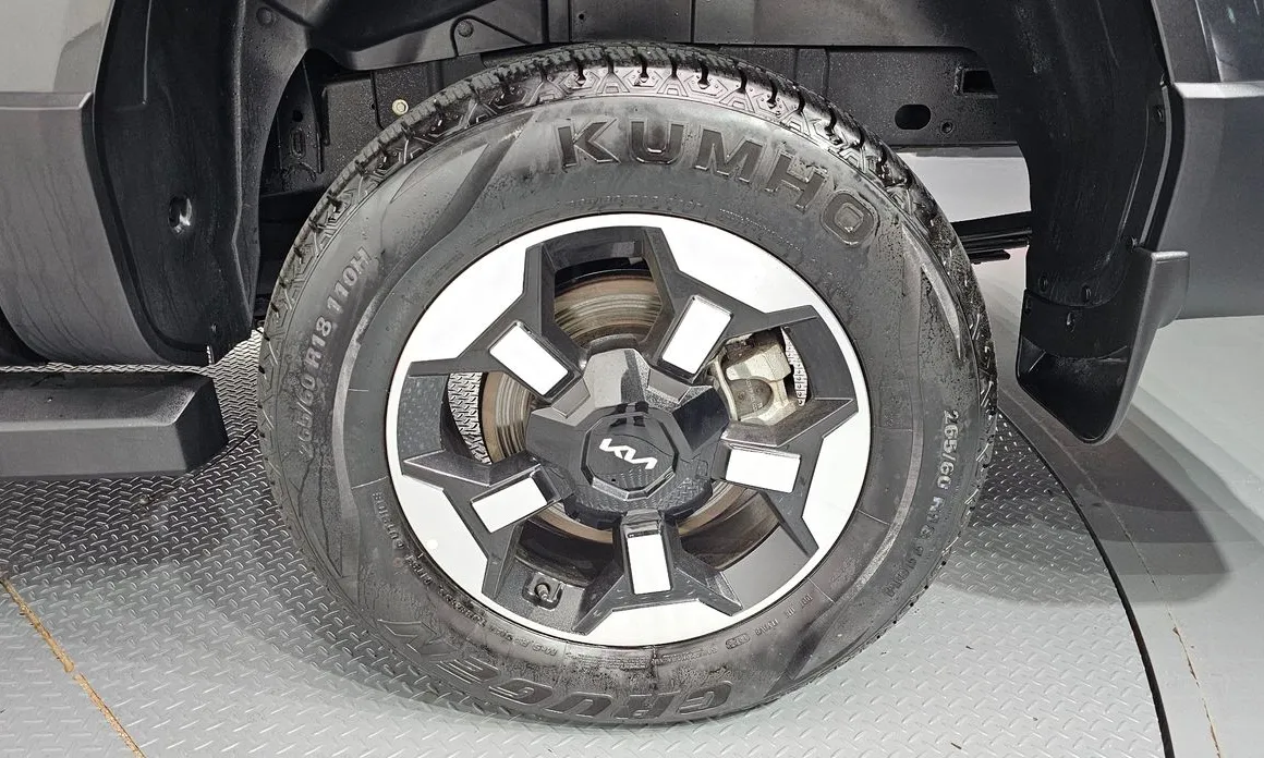 Kia Tasman