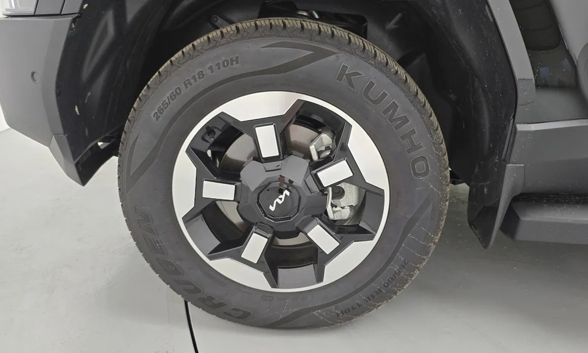 Kia Tasman