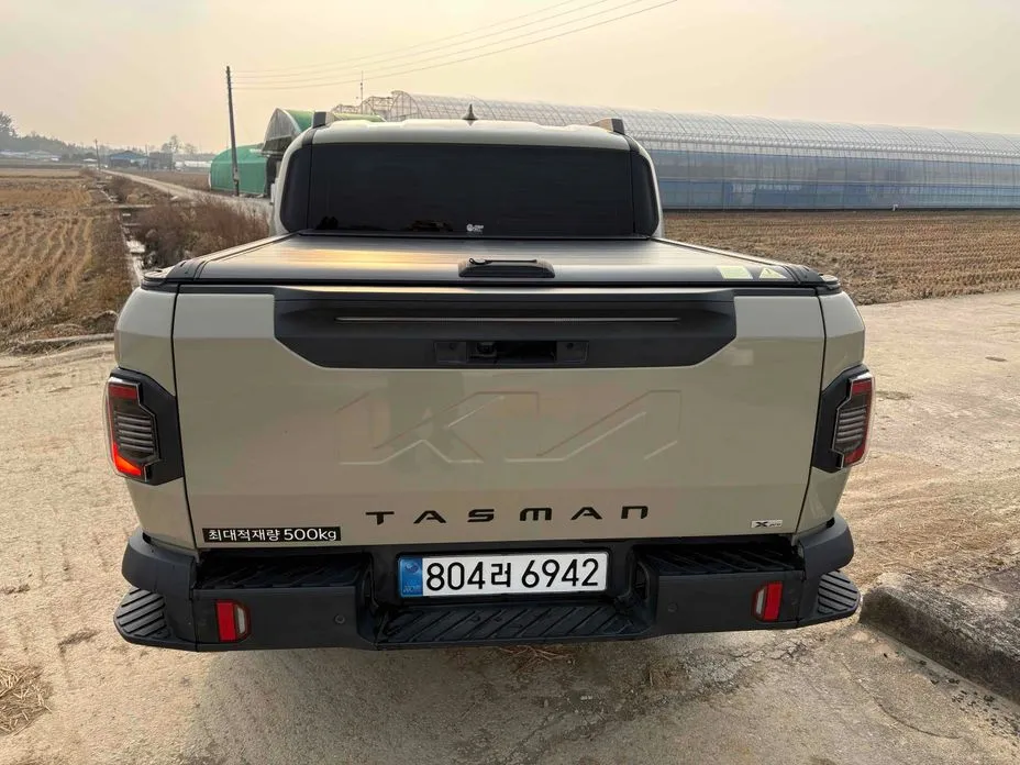 Kia Tasman
