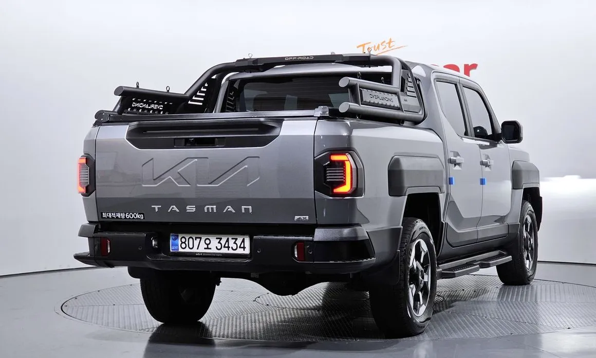 Kia Tasman
