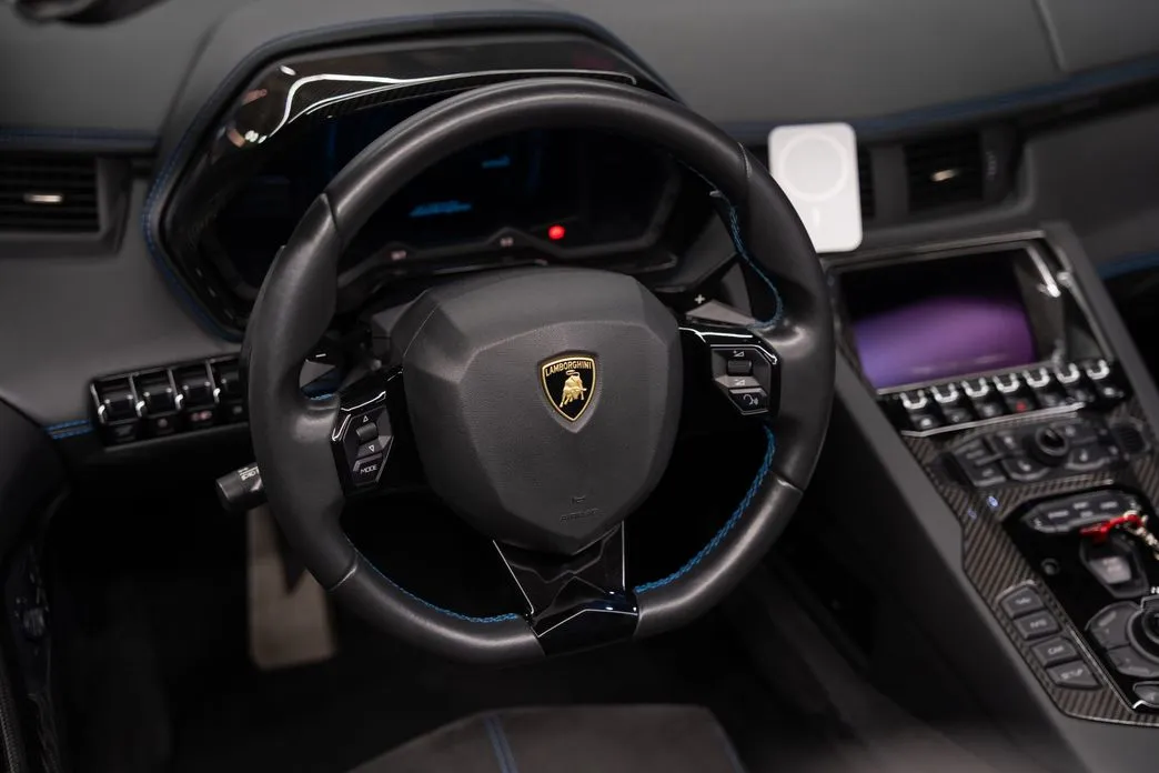 Lamborghini Aventador