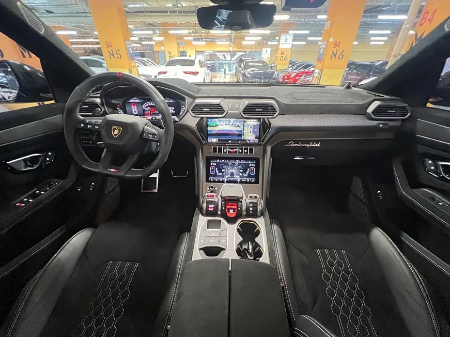 Lamborghini Urus