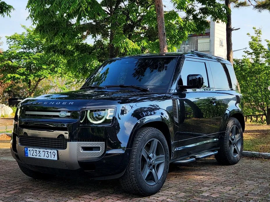 Land Rover Defender