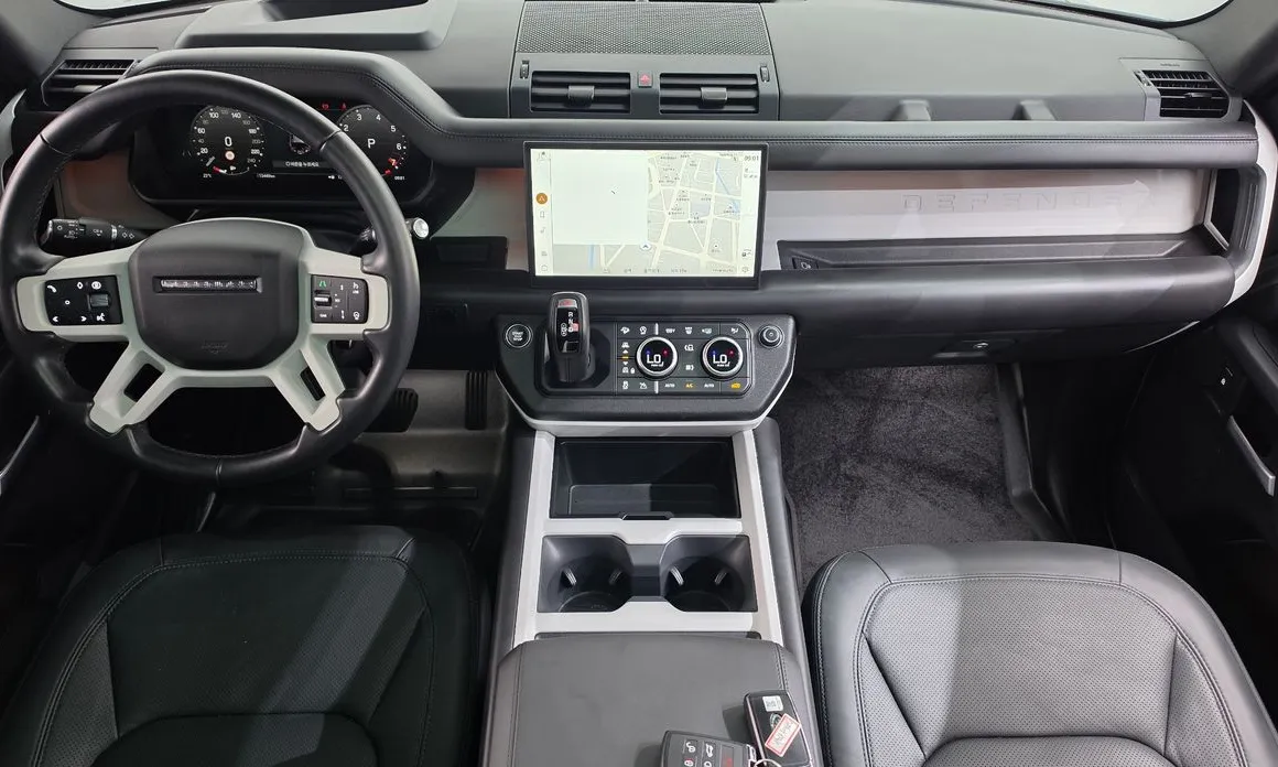 Land Rover Defender