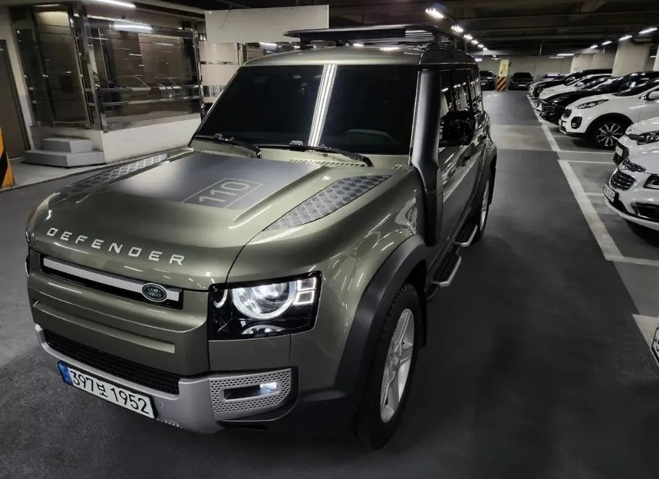 Land Rover Defender