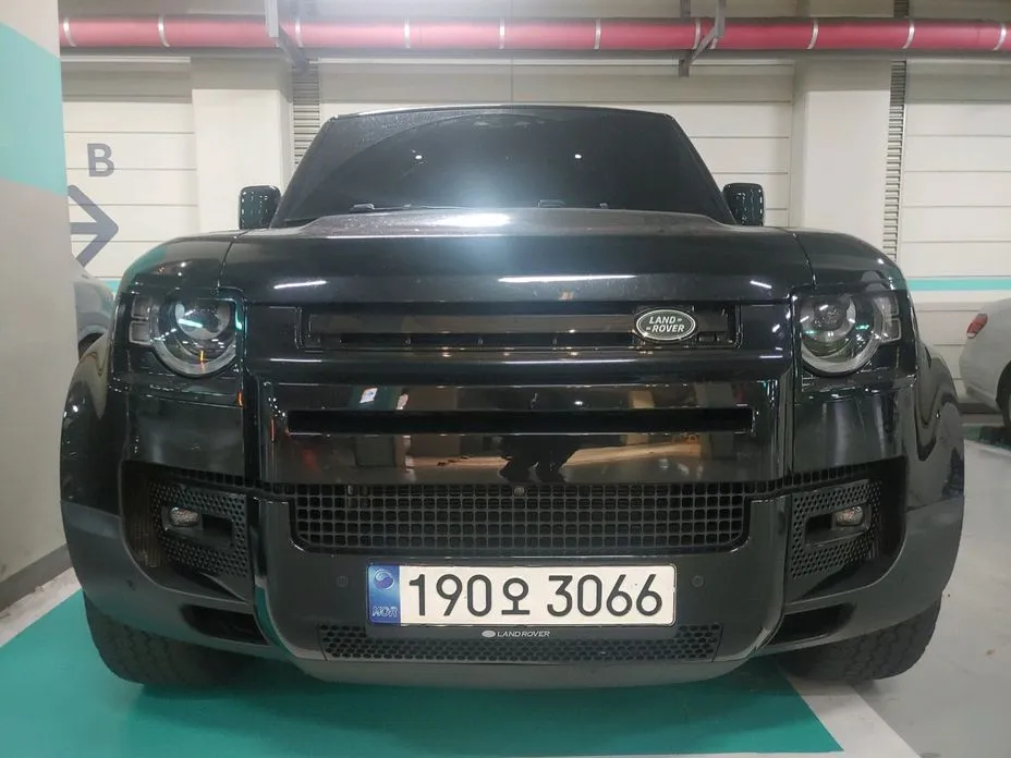 Land Rover Defender