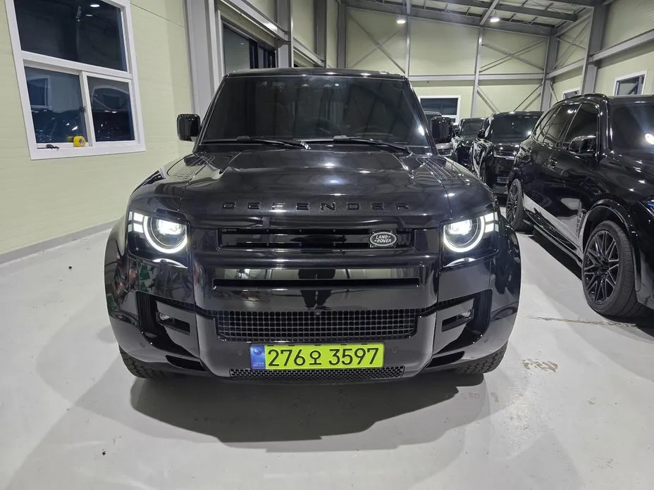 Land Rover Defender