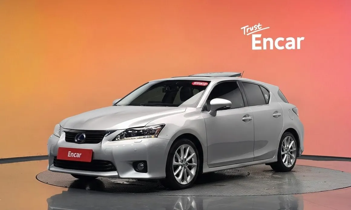 Lexus CT200h