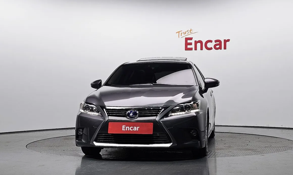 Lexus CT200h