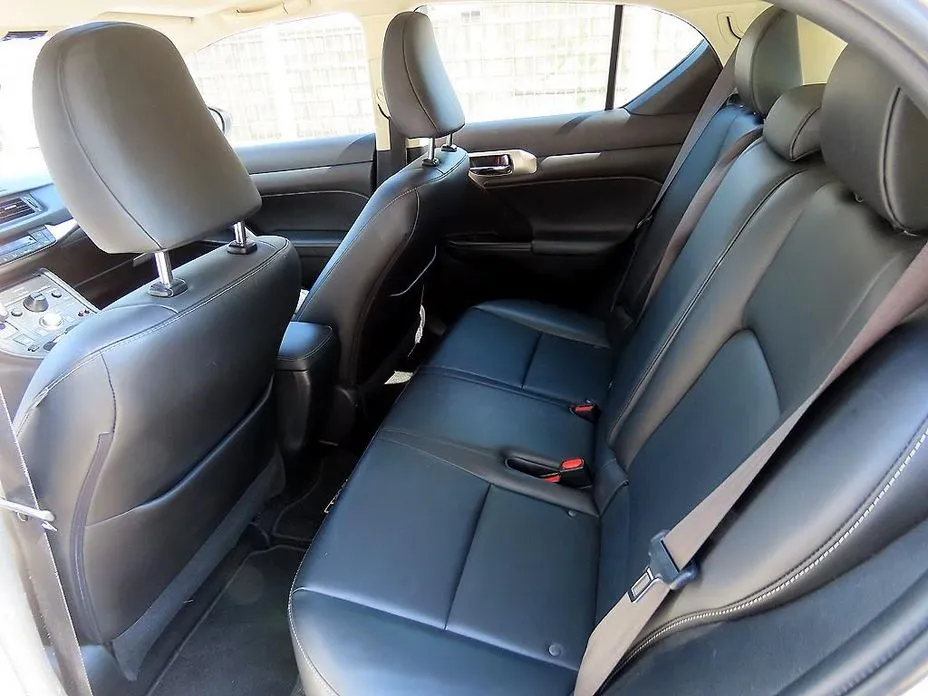 Lexus CT200h