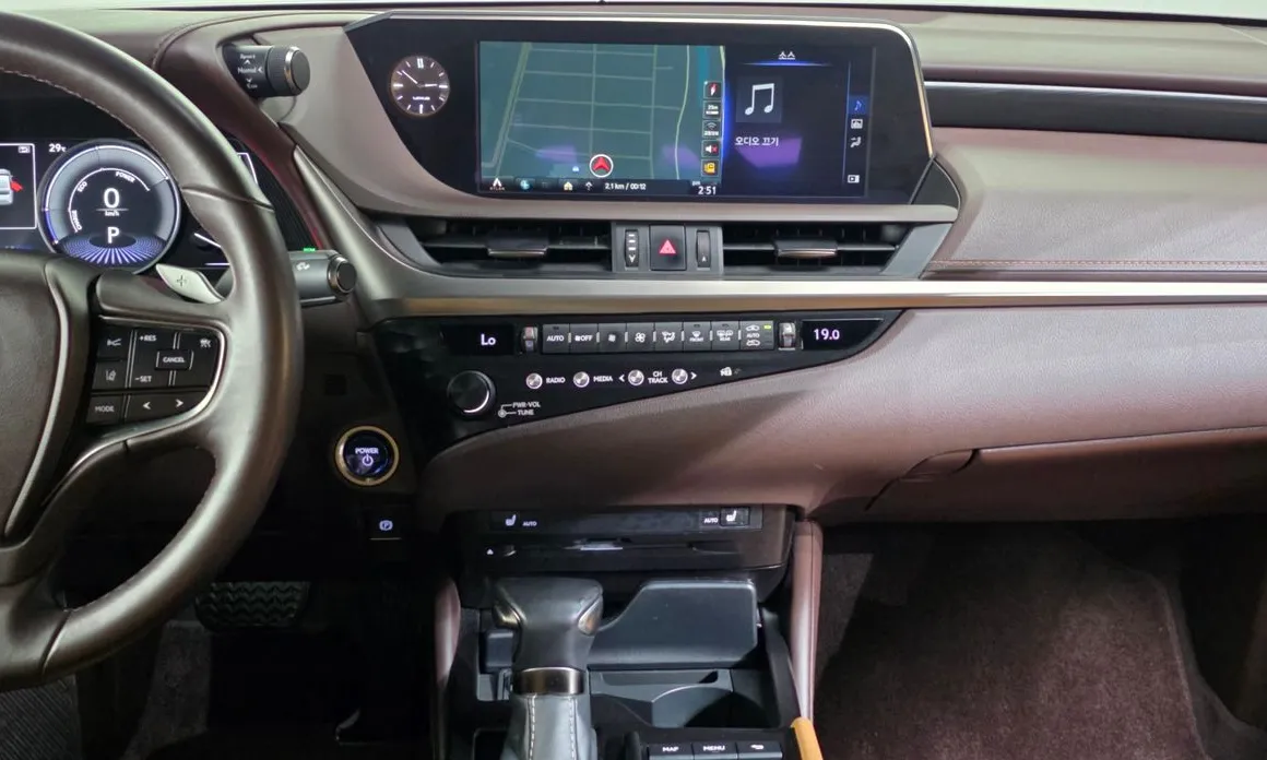 Lexus ES