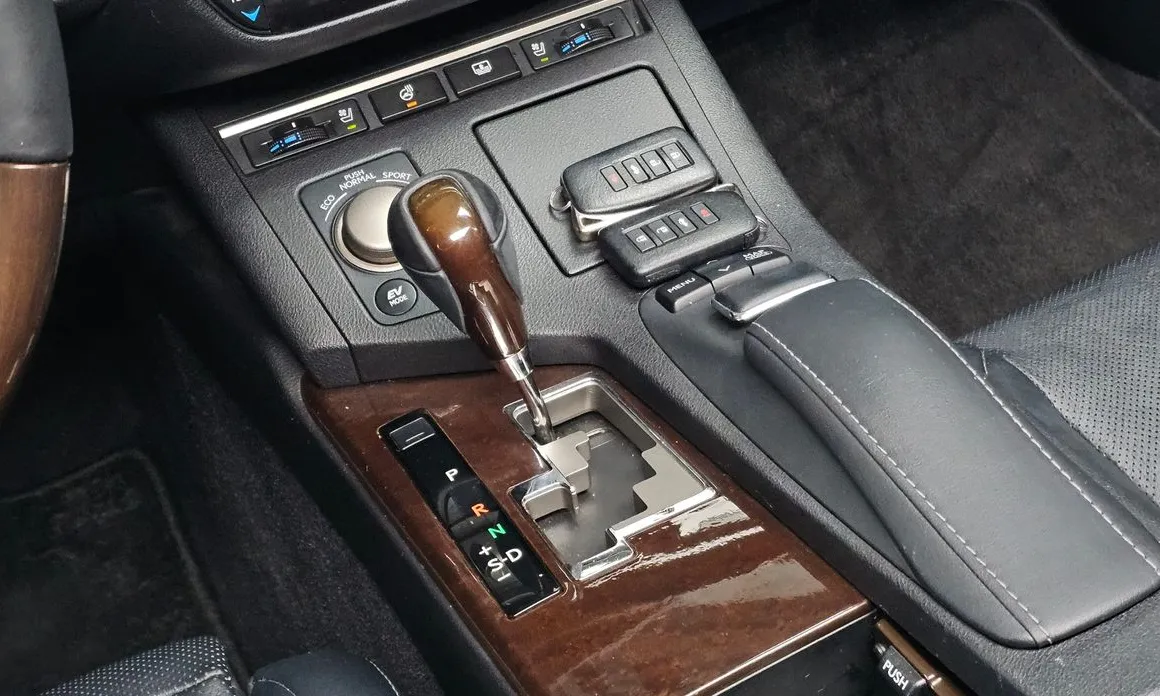 Lexus ES