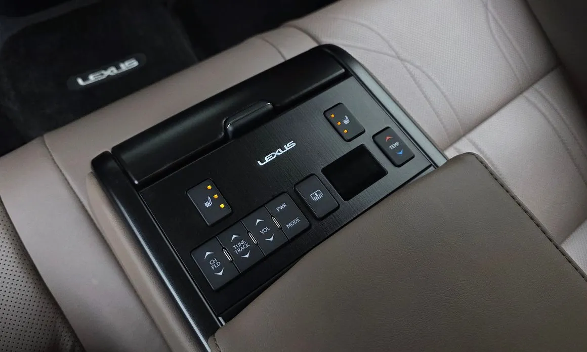 Lexus ES