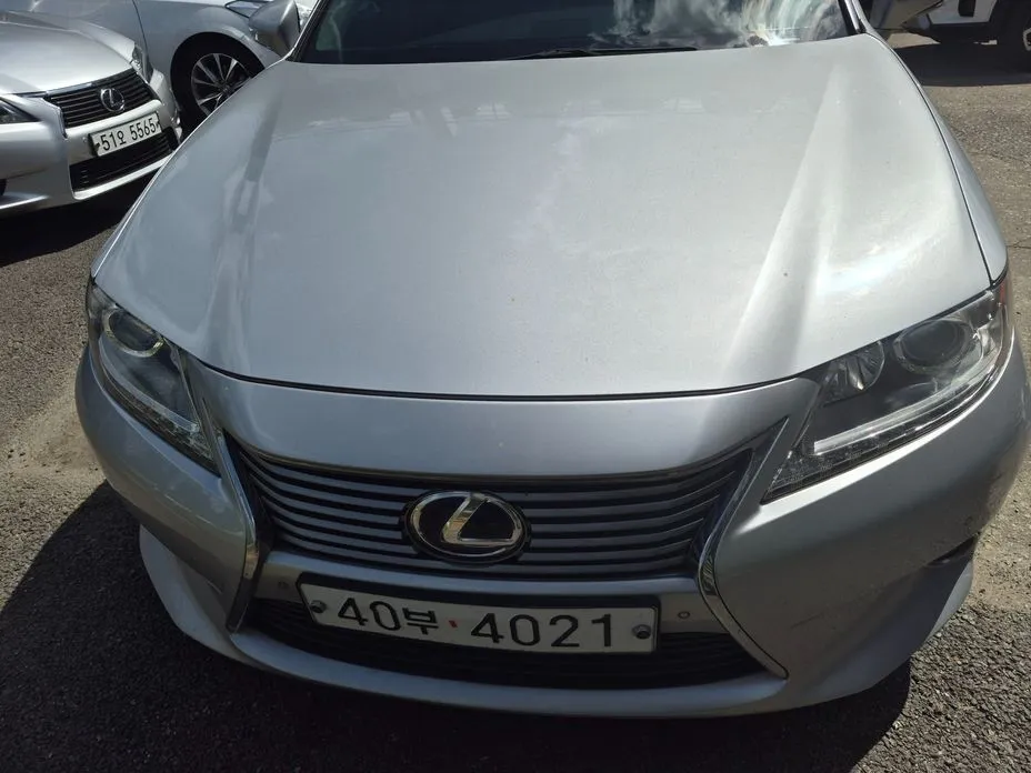Lexus ES