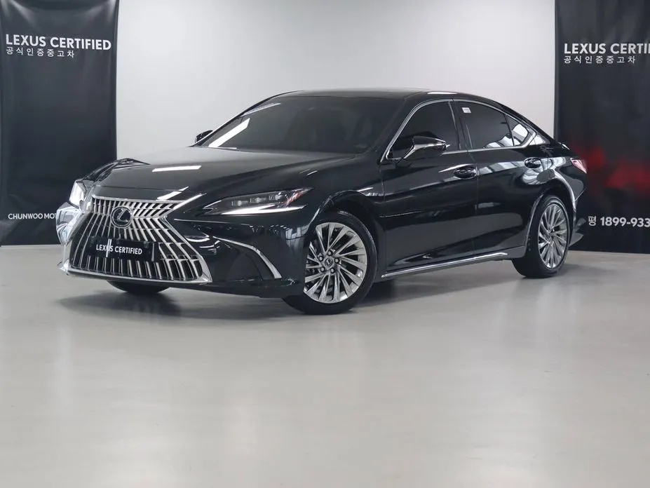 Lexus ES