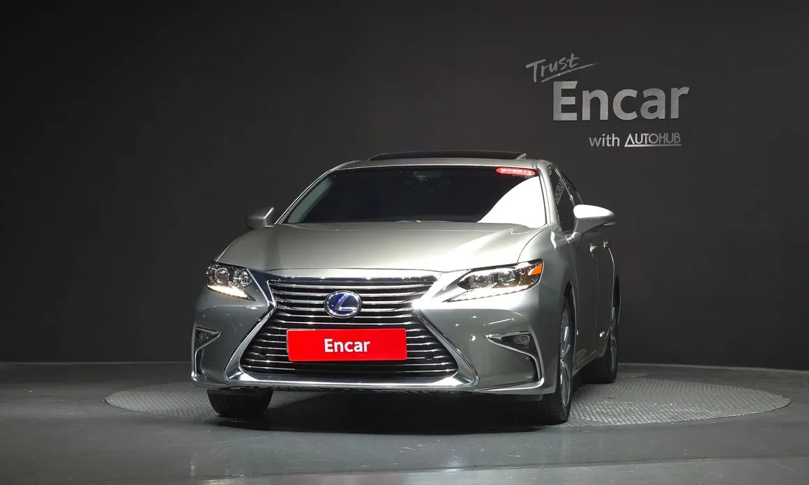 Lexus ES