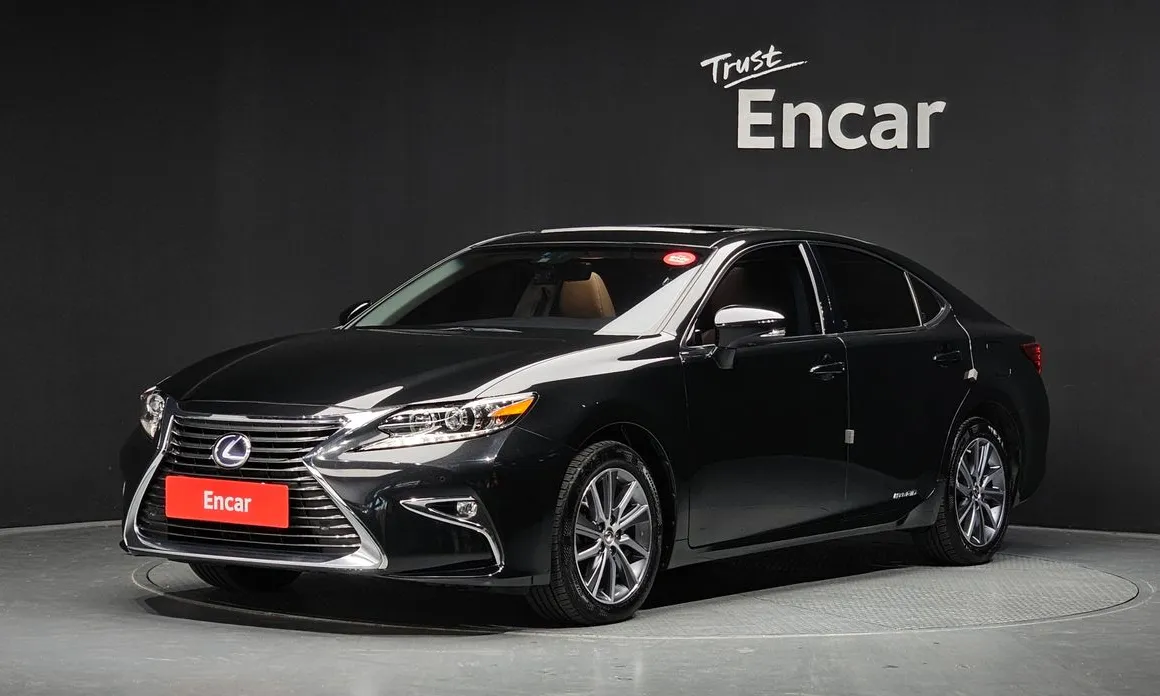 Lexus ES