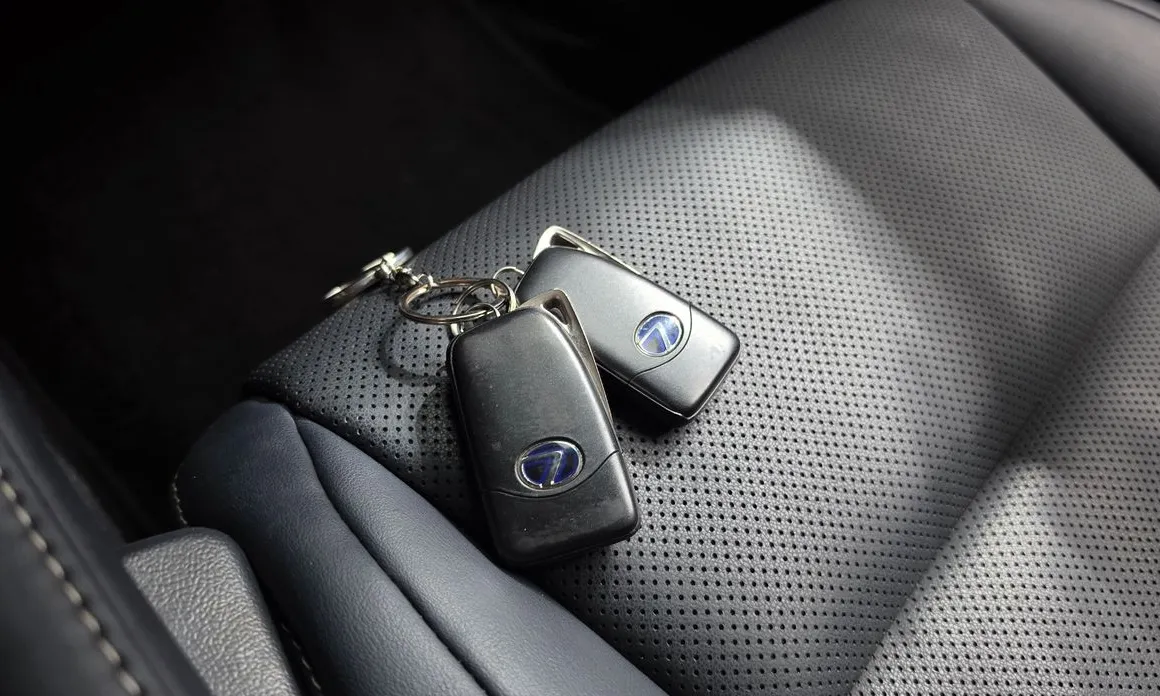 Lexus ES
