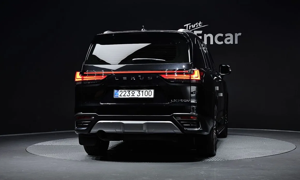 Lexus LX