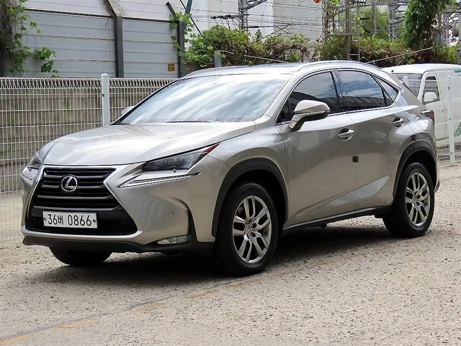 Lexus NX