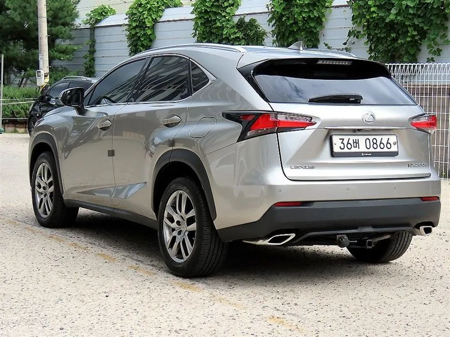 Lexus NX