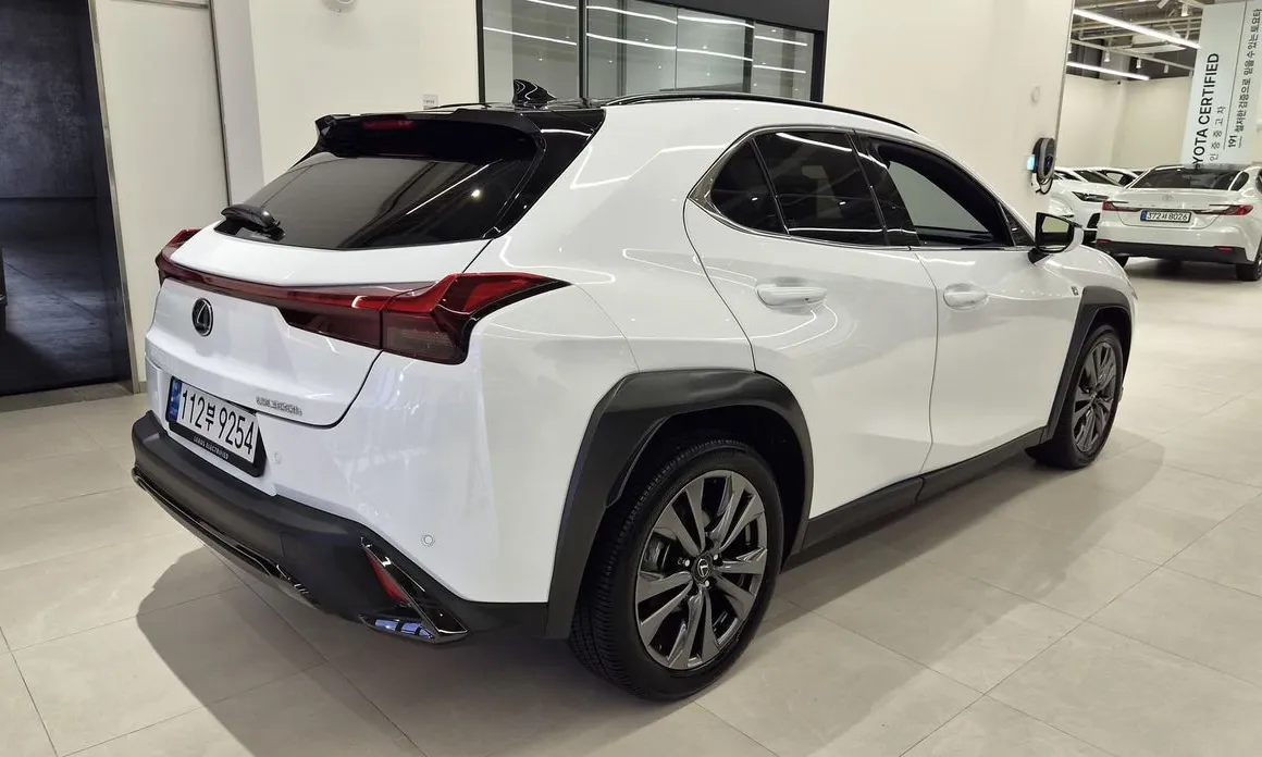 Lexus UX