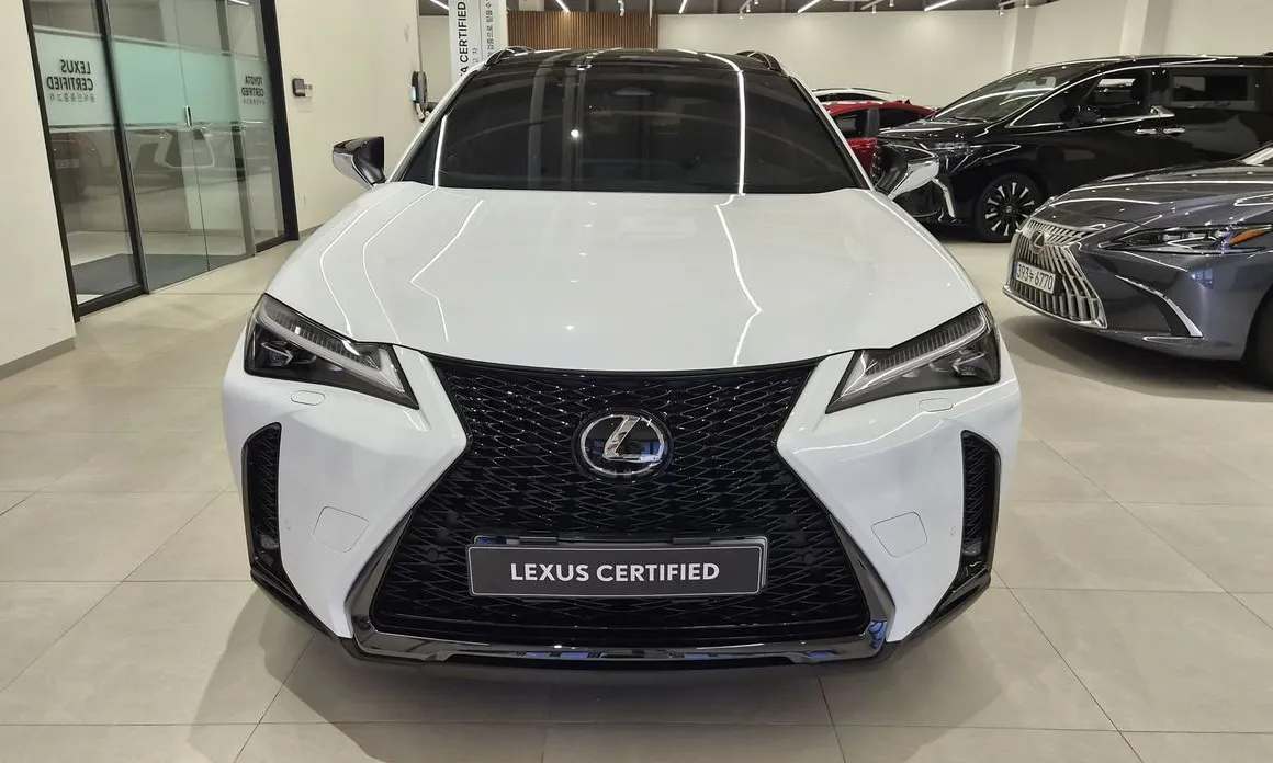 Lexus UX