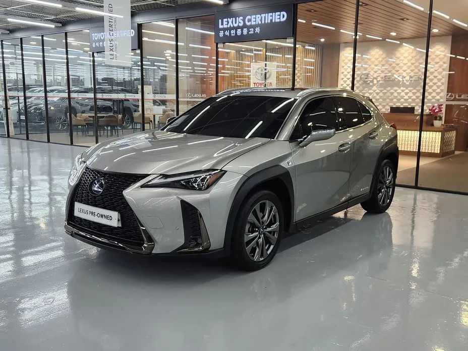 Lexus UX