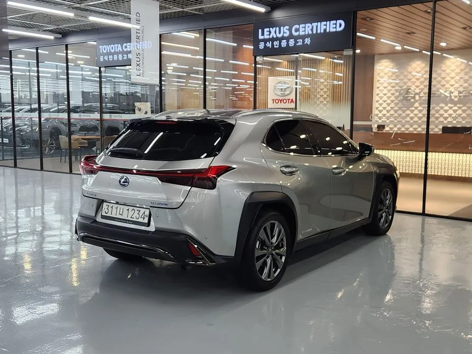 Lexus UX