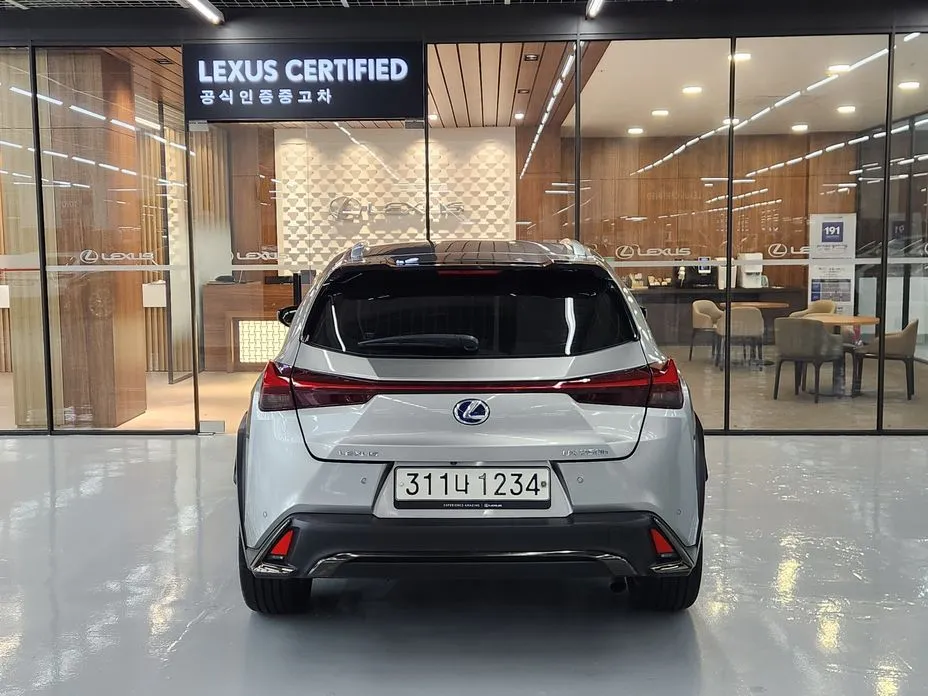 Lexus UX