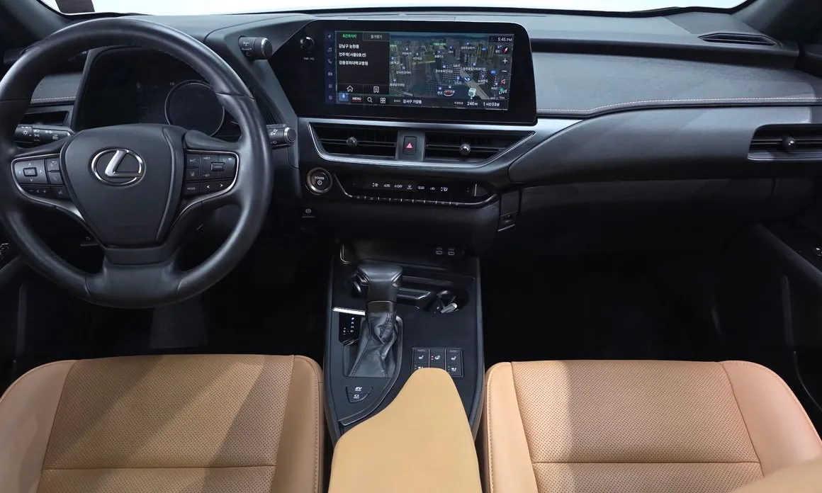 Lexus UX