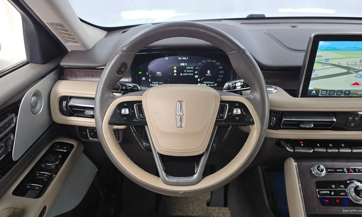 Lincoln Aviator
