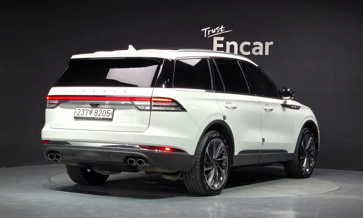 Lincoln Aviator