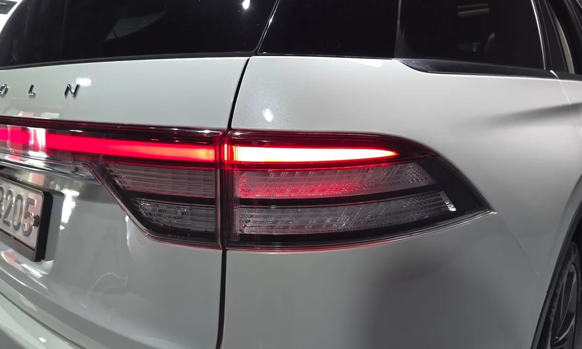 Lincoln Aviator