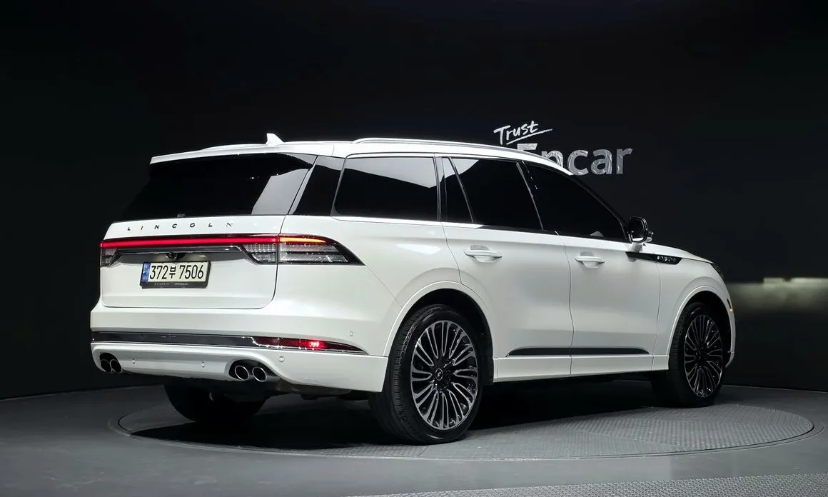 Lincoln Aviator