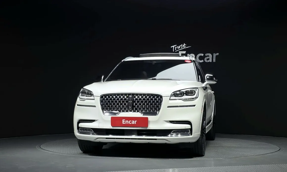 Lincoln Aviator