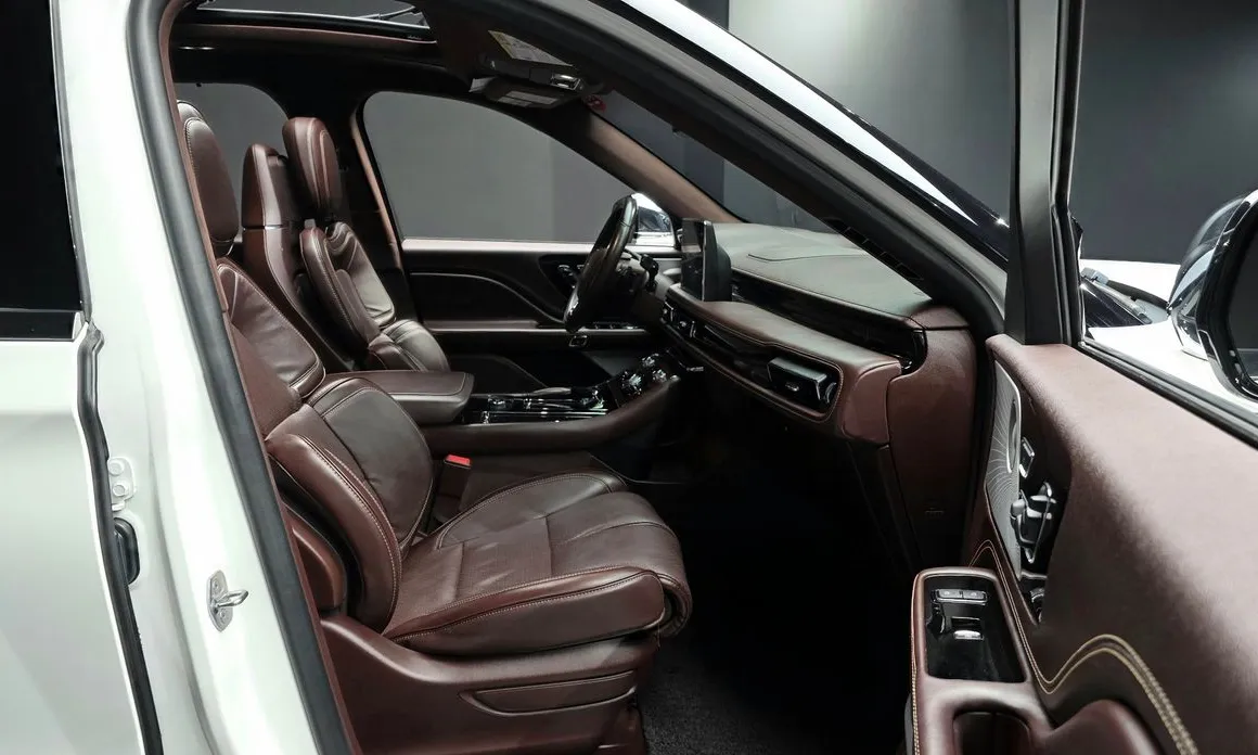 Lincoln Aviator