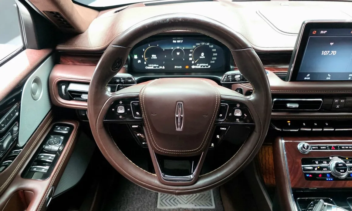 Lincoln Aviator